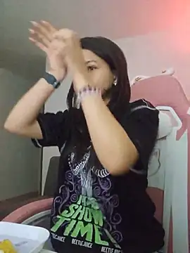 azumiichan online show from 05-14-26, 11:57