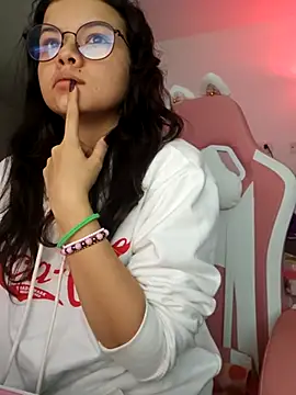 azumiichan online show from 02-25-26, 12:33