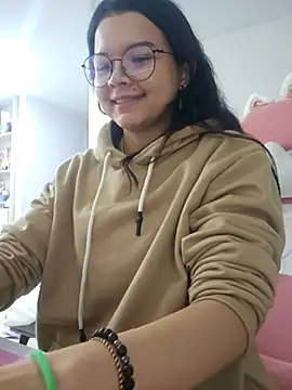 azumiichan online show from 10-30-25, 12:20