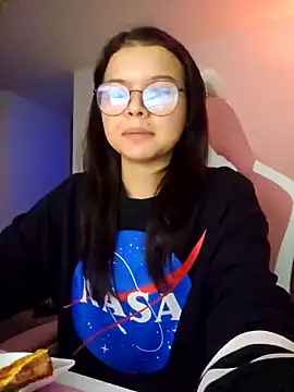 azumiichan online show from 11-27-25, 12:11