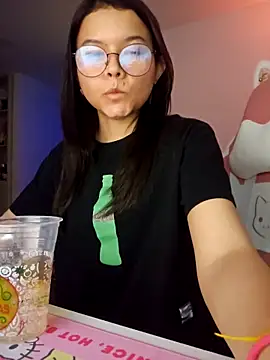 azumiichan online show from 11-26-25, 12:10