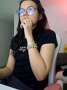 azumiichan online show from 04-21-26, 01:42