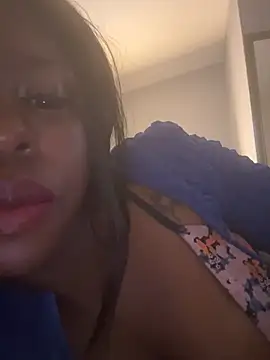 Snapshot of CamGirlLeanna chatting on 01-27-25, 10:49 CamGirlLeanna online show from 01-27-25, 10:49