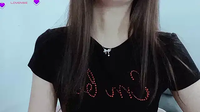 Snapshot of tanhxiu chatting on 01-11-25, 11:56 tanhxiu online show from 01-11-25, 11:56