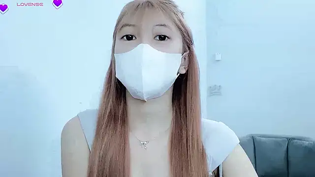 Snapshot of tanhxiu chatting on 02-16-25, 02:32 tanhxiu online show from 02-16-25, 02:32