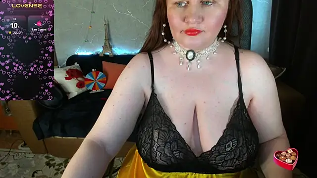 Nikki March online show from 02-15-26, 12:04