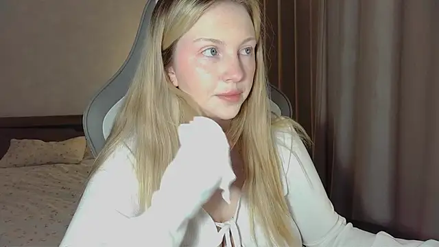x ivy x online show from 04-19-26, 04:30