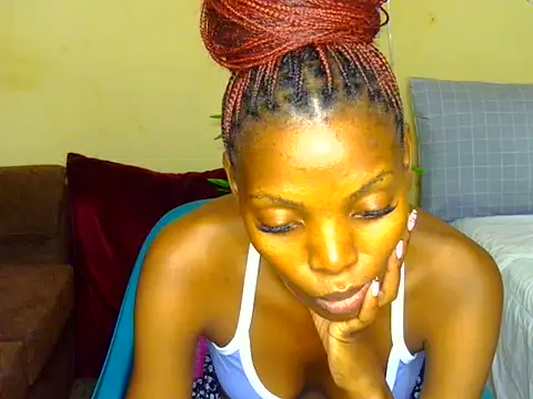 Snapshot of Naughtygal98 chatting on 07-10-26, 06:24 Naughtygal98 online show from 07-10-26, 06:24