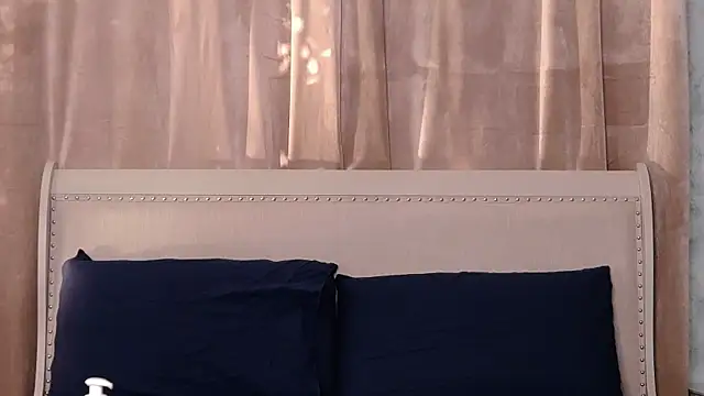 Snapshot of MariaMilan chatting on 06-28-26, 03:57 MariaMilan online show from 06-28-26, 03:57