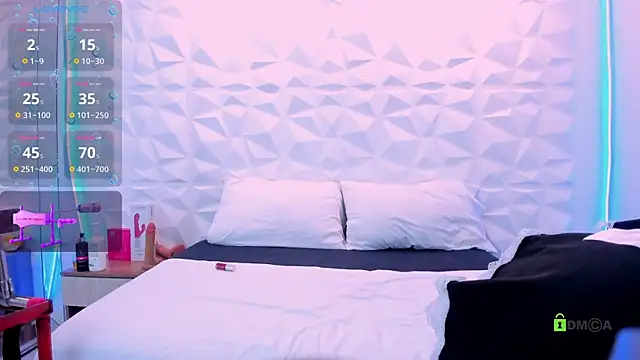 nahomi sex1 online show from 05-10-26, 12:53