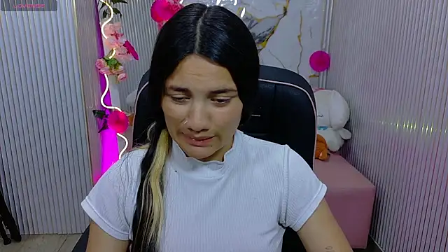 Chiara tay online show from 07-14-26, 08:04