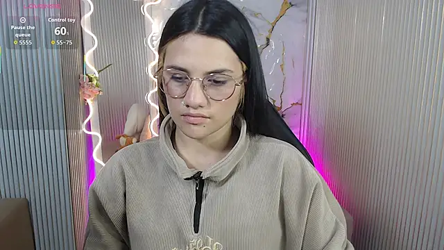 Chiara tay online show from 05-08-26, 07:06
