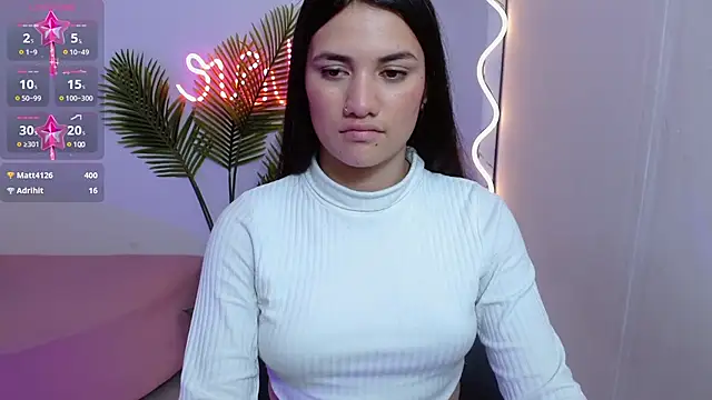 Snapshot of Chiara_tay chatting on 02-26-25, 06:51 Chiara tay online show from 02-26-25, 06:51