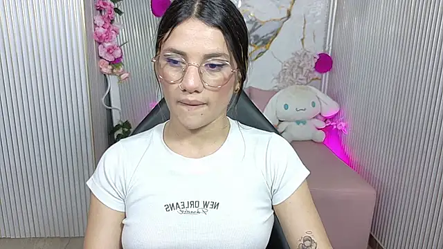 Chiara tay online show from 06-08-26, 07:14