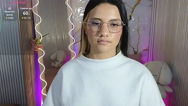 Chiara tay online show from 04-25-26, 07:11