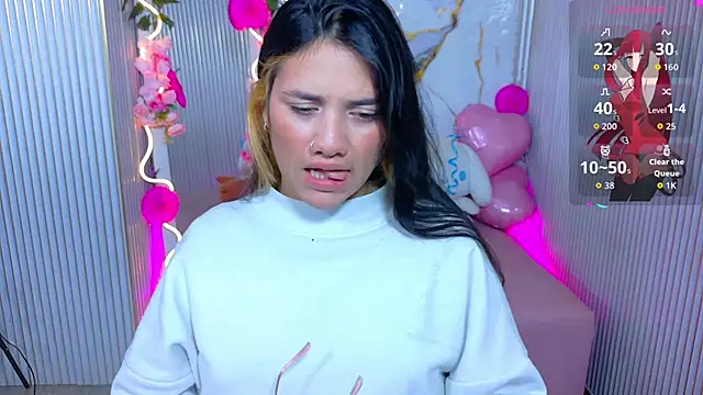 Chiara tay online show from 06-19-26, 11:49