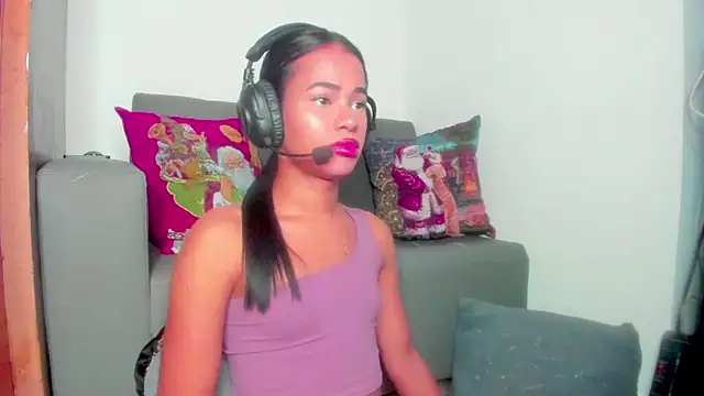 Snapshot of meghanSusexx chatting on 02-19-26, 04:09 meghanSusexx online show from 02-19-26, 04:09