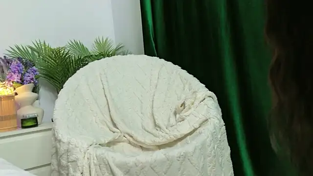 zoey marie online show from 05-17-26, 01:44