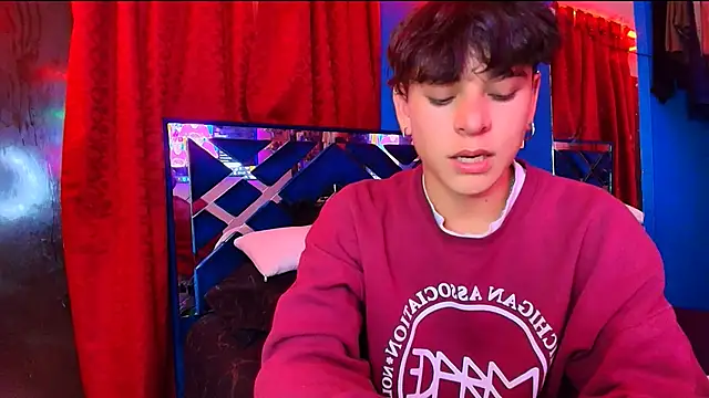 Luke Howland online show from 04-10-26, 02:29