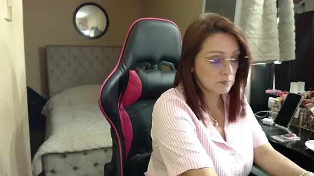 Carol Scottt online show from 04-09-26, 09:32