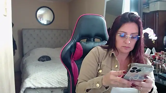 Carol Scottt online show from 07-12-26, 12:11