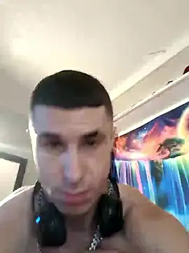 Snapshot of --D-a-D-D-y- chatting on 05-29-26, 05:41 --D-a-D-D-y- online show from 05-29-26, 05:41