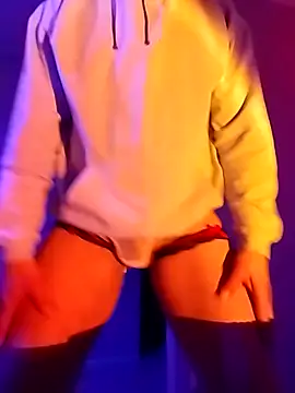 McdyllanXX online show from 04-15-26, 08:09