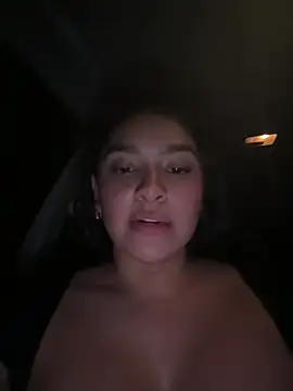 Snapshot of sarasoto_1 chatting on 02-25-25, 01:20 sarasoto 1 online show from 02-25-25, 01:20