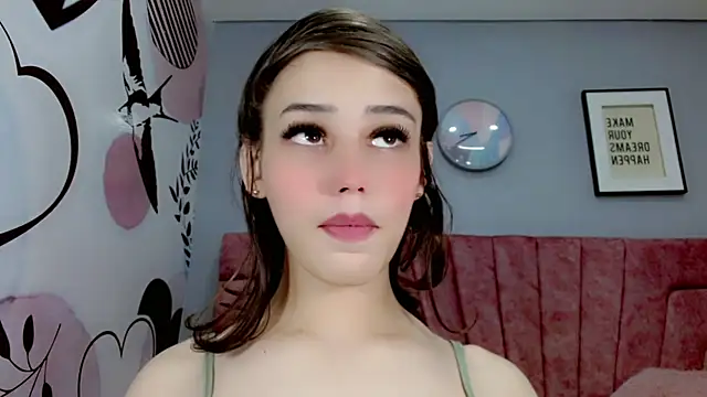 Snapshot of ValeriaAguilar chatting on 02-28-25, 08:39 ValeriaAguilar online show from 02-28-25, 08:39