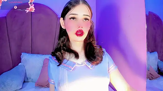 ValeriaAguilar online show from 03-27-26, 09:16