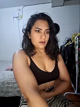 Thaliacooper  online show from 02-01-25, 11:37