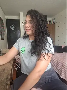 Thaliacooper  online show from 04-14-26, 06:24