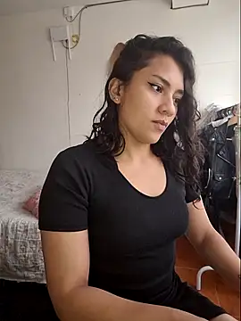 Thaliacooper  online show from 01-30-25, 06:21