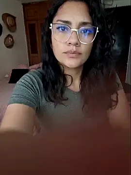 Thaliacooper  online show from 09-19-25, 06:23
