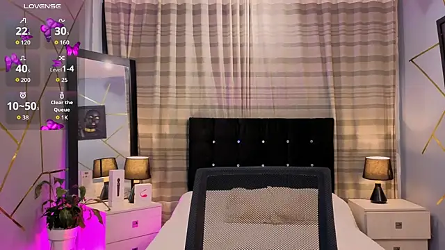 Megan Do Santos online show from 11-11-25, 07:52