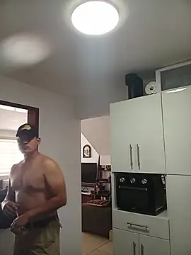 Snapshot of Zordomud0 chatting on 02-19-26, 06:05 Zordomud0 online show from 02-19-26, 06:05