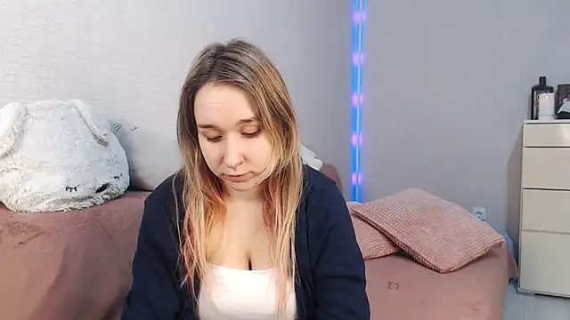 Snapshot of lovely_hayley chatting on 02-02-26, 09:36 lovely hayley online show from 02-02-26, 09:36