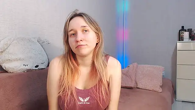 Snapshot of lovely_hayley chatting on 12-20-25, 10:34 lovely hayley online show from 12-20-25, 10:34