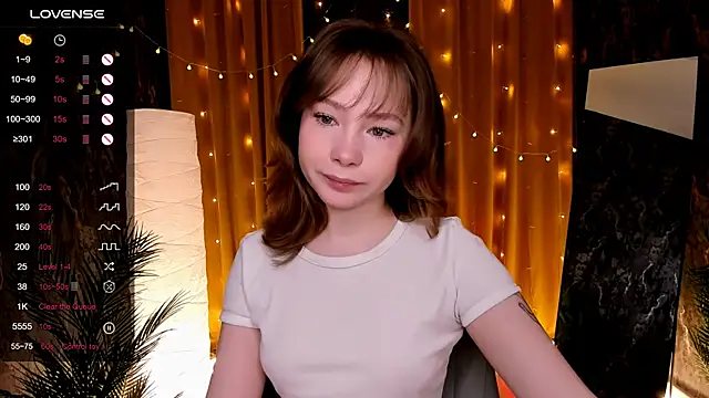 LanaBlu  online show from 02-11-26, 02:33