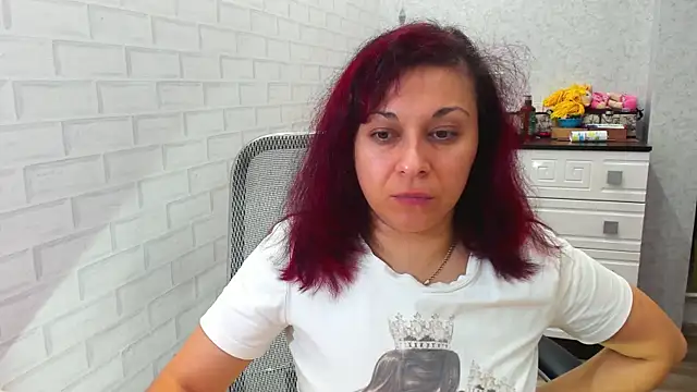 Snapshot of TeasyLana chatting on 12-05-24, 04:39 TeasyLana online show from 12-05-24, 04:39