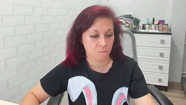 Snapshot of TeasyLana chatting on 09-14-25, 07:47 TeasyLana online show from 09-14-25, 07:47