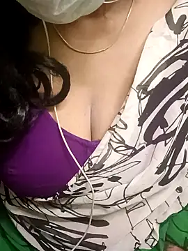 Snapshot of Aishu-tamil09 chatting on 01-25-25, 05:51 Aishu-tamil09 online show from 01-25-25, 05:51