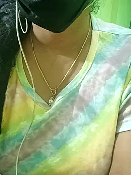 Snapshot of Aishu-tamil09 chatting on 02-13-25, 08:13 Aishu-tamil09 online show from 02-13-25, 08:13