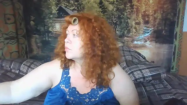 Snapshot of RoseRed69 chatting on 06-26-26, 01:00 RoseRed69 online show from 06-26-26, 01:00