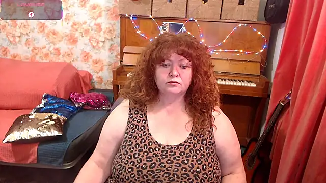 RoseRed69 online show from 12-04-25, 04:33