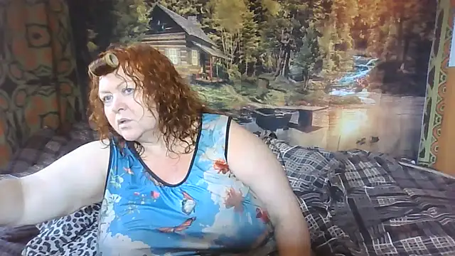 Snapshot of RoseRed69 chatting on 06-25-26, 04:32 RoseRed69 online show from 06-25-26, 04:32