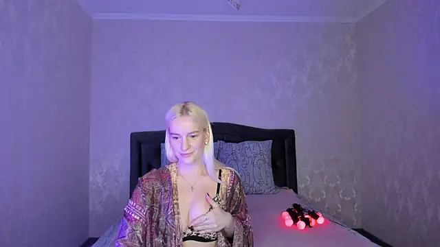 Amanda054 online show from 03-05-25, 06:01