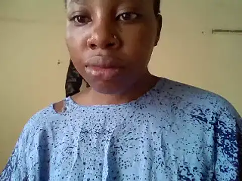Snapshot of Queen_loveer chatting on 03-10-25, 09:12 Queen loveer online show from 03-10-25, 09:12