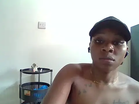 Snapshot of Queen_loveer chatting on 02-23-26, 08:04 Queen loveer online show from 02-23-26, 08:04