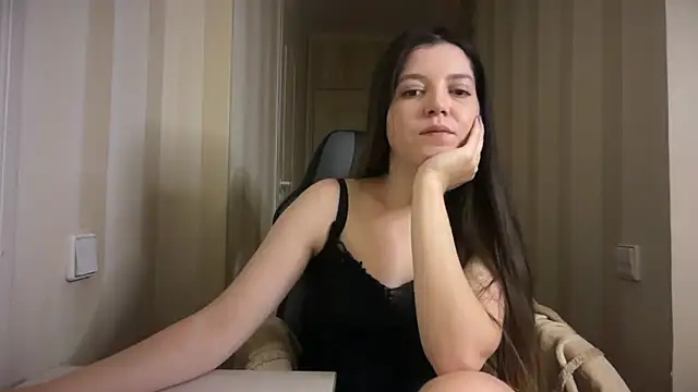 Lina Most online show from 12-13-25, 09:43